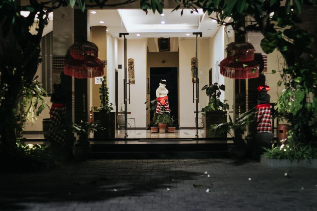 新加拉惹曼达里酒店 布莱伦 外观 照片